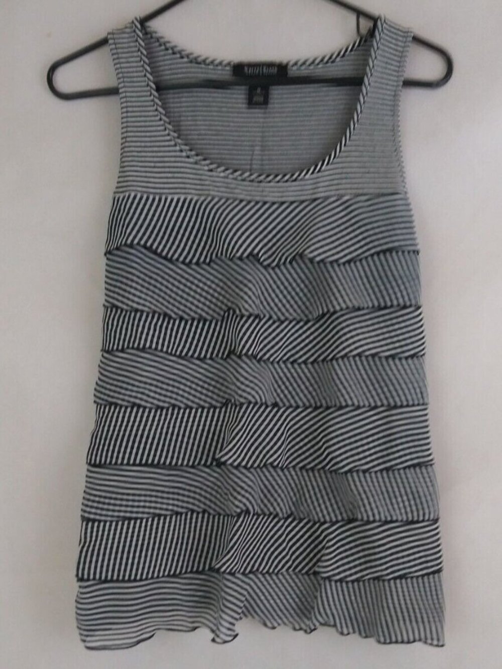 White House Black Market Black & White Striped Ruffles Sleeveless Blouse Medium